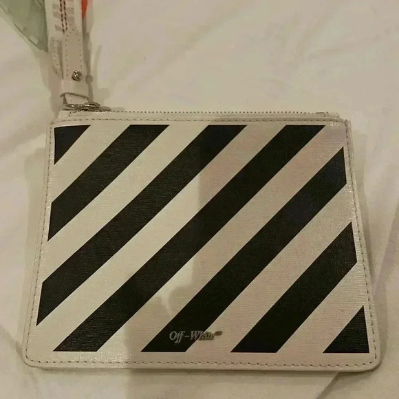 Off white Flat Pouch  - Picture 1 of 5
